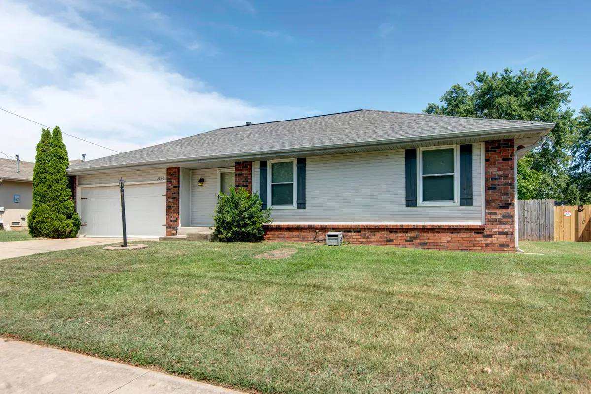 2120 S Golden Avenue, Springfield, MO 65807 - #1