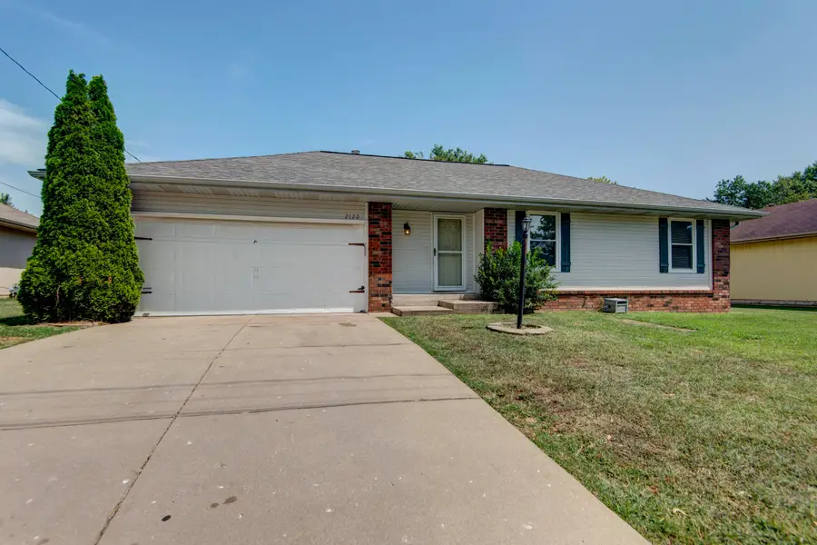 2120 S Golden Avenue, Springfield, MO 65807 - #3
