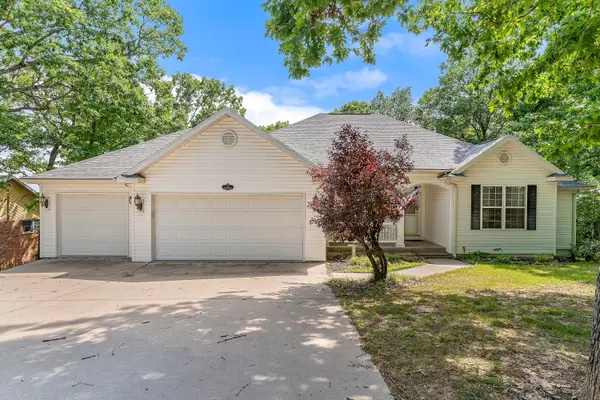 52 Crown Drive, Branson West, MO 65737
