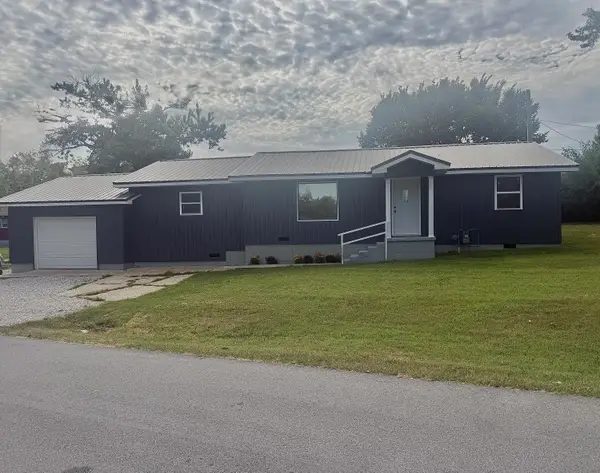 401 N Phelps Avenue, Mansfield, MO 65704