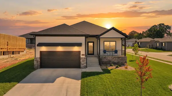 2501 W Webb Road, Ozark, MO 65721