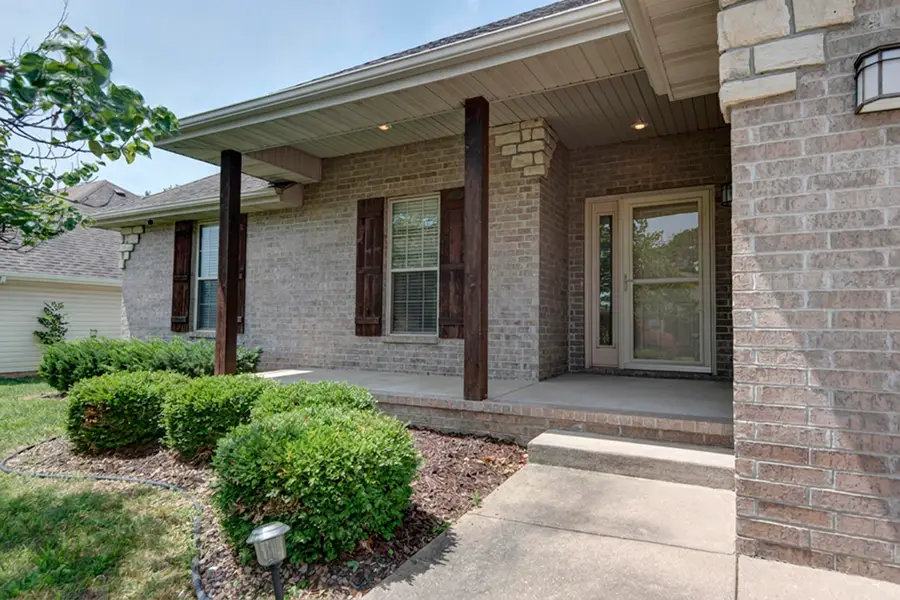 439 S River Birch Drive, Springfield, MO 65809 - #2