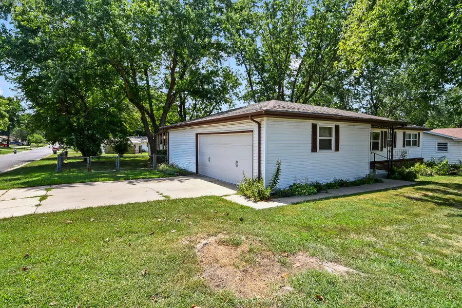 2326 E Nora Street, Springfield, MO 65803 - #3