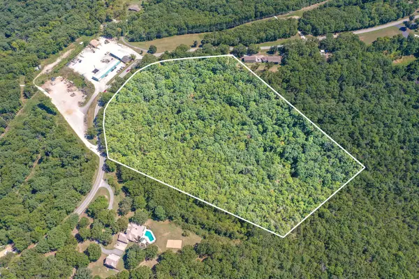 000 State Highway Dd, Branson West, MO 65737