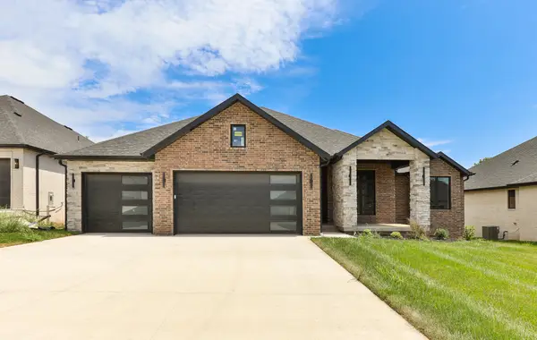 2038 N Silver Charm Avenue, Springfield, MO 65802