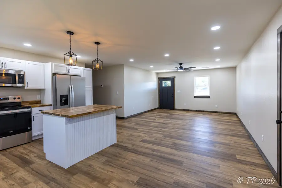 2415 Deatherage Avenue, West Plains, MO 65775 - #3