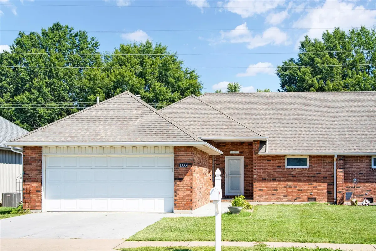 1333 W Edgewood Street, Springfield, MO 65807 - #1