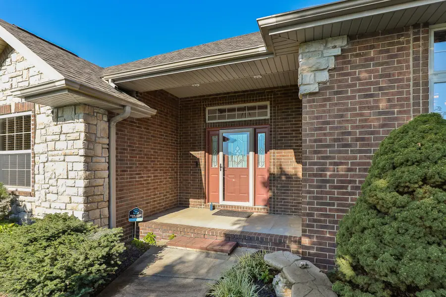 3749 N Nias Avenue, Springfield, MO 65803 - #2