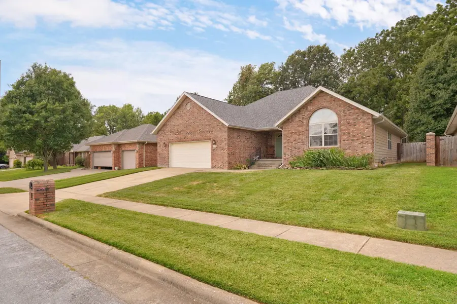 725 S Christopher Avenue, Springfield, MO 65802 - #3