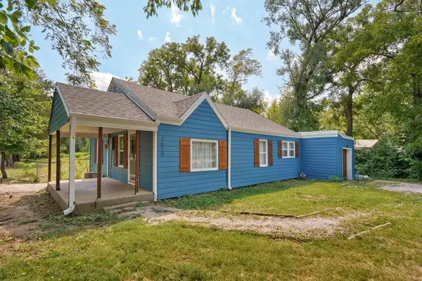 2620 W Chestnut Street, Springfield, MO 65802