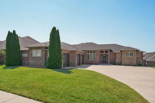 3820 E Rosebrier Street, Springfield, MO 65809