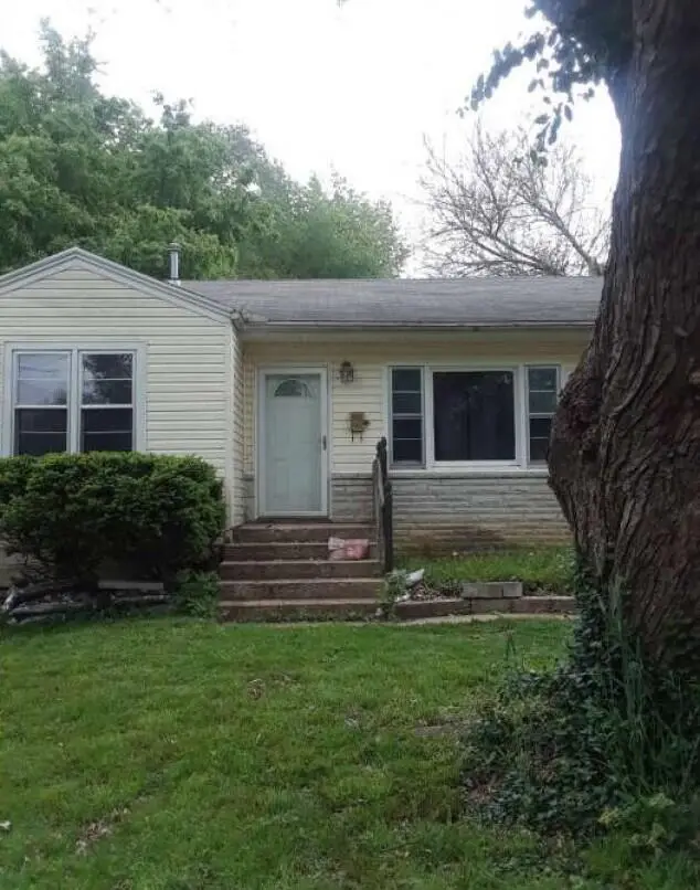 907 W Ildereen Court, Springfield, MO 65807 - #1