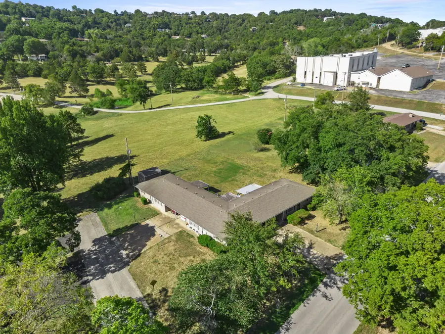 4 Sunnybrook Lane, Kimberling City, MO 65686 - #3