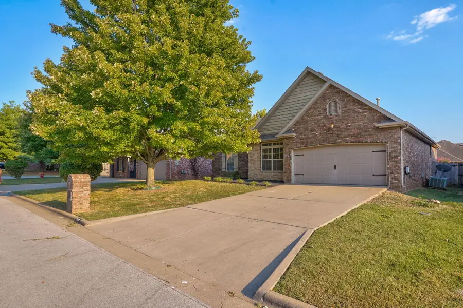 3192 W Melbourne Street, Springfield, MO 65810 - #2