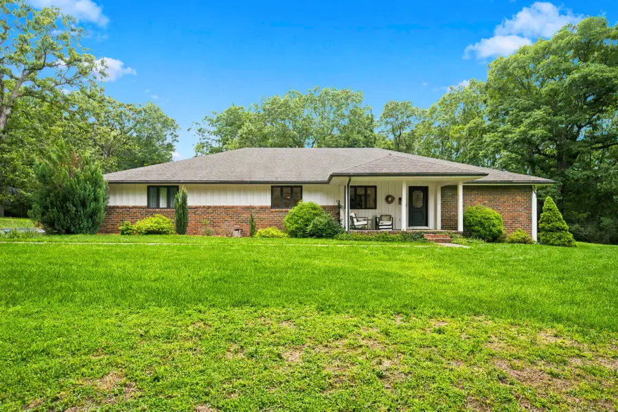 2956 S Roth Oaks Avenue, Springfield, MO 65809 - #2