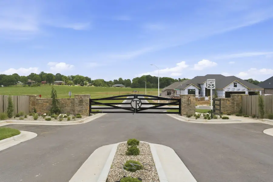 1750 S Crepe Myrtle Lane, Springfield, MO 65809 - #2