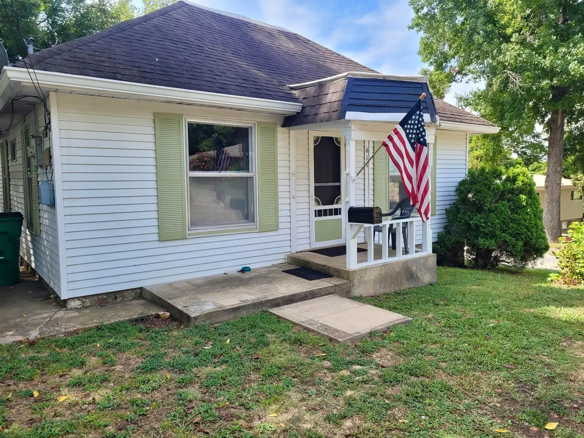 611 Spruce Street, Thayer, MO 65791 - #1