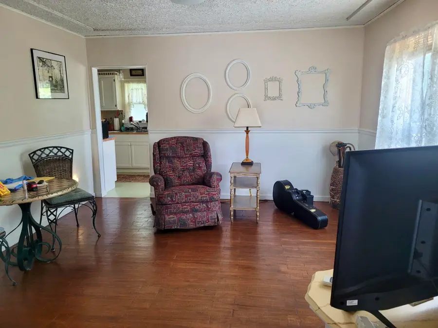 611 Spruce Street, Thayer, MO 65791 - #2