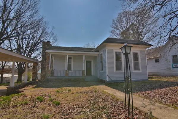 213 Arch Street, Thayer, MO 65791
