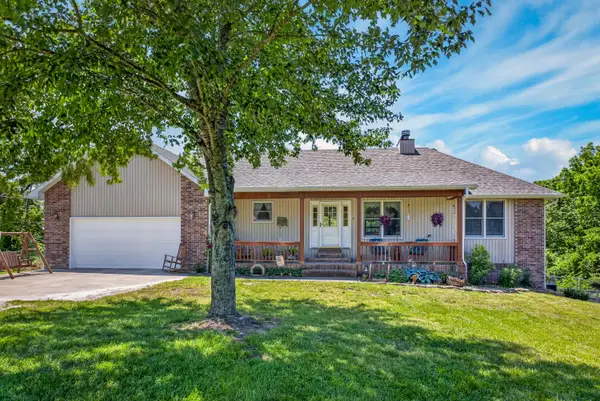 1424 Chadwick Road, Chadwick, MO 65629