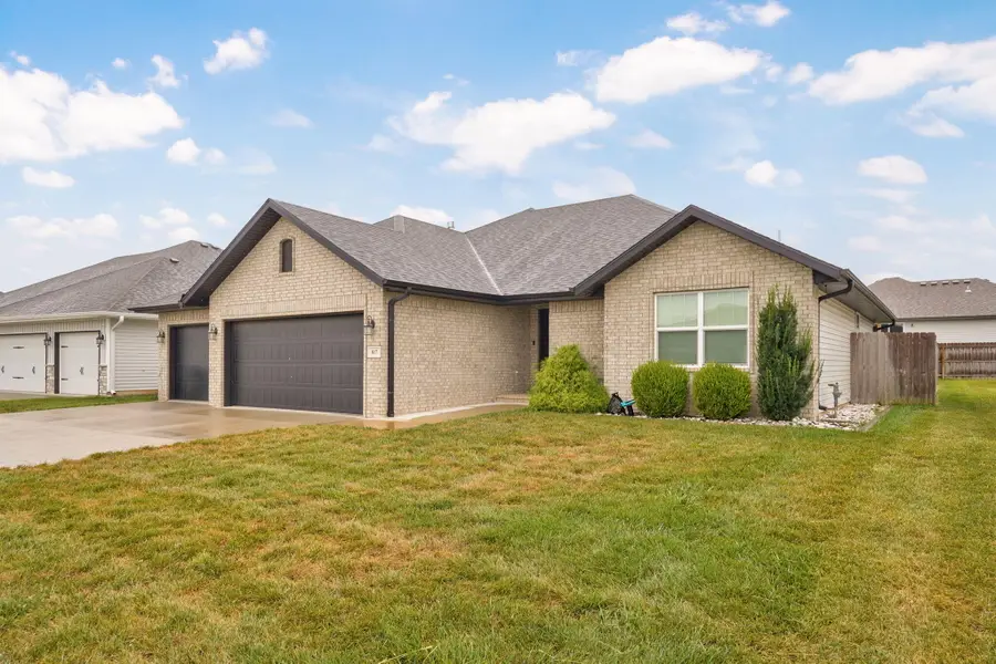 817 S Ridgemont Drive, Nixa, MO 65714 - #2