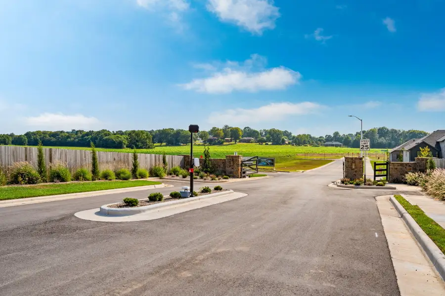 5282 E Golden Bell Lane, Springfield, MO 65809 - #3