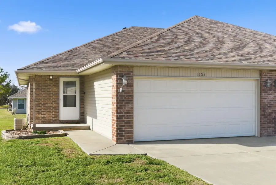1127 N Northwood Avenue #1127 & 1131, Republic, MO 65738 - #2