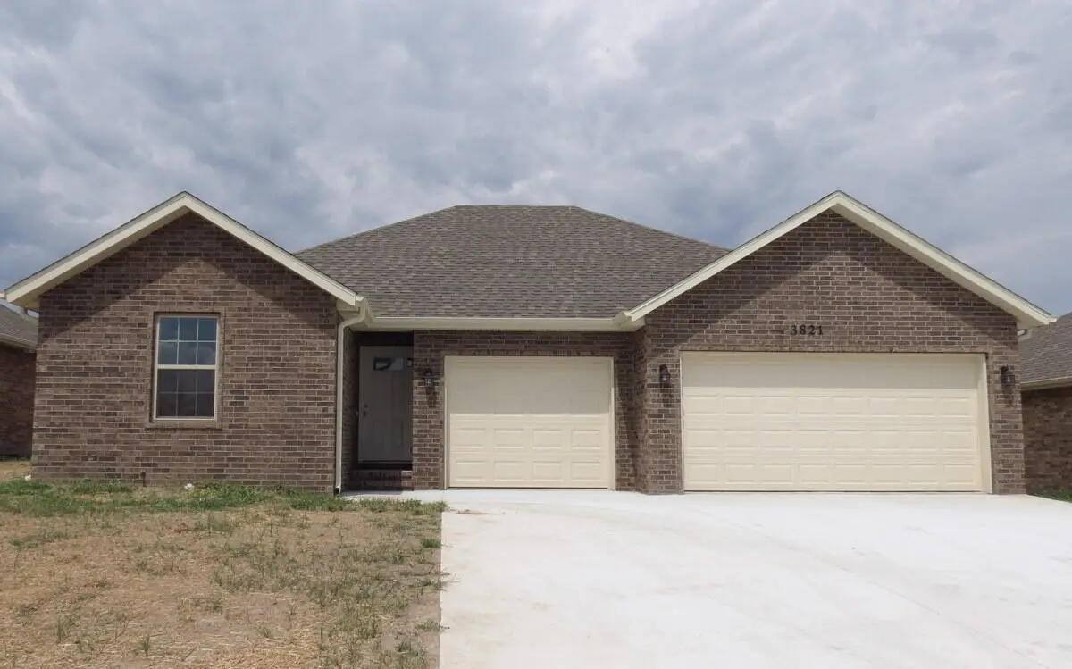 3821 W Riley Street, Bolivar, MO 65613 - #1