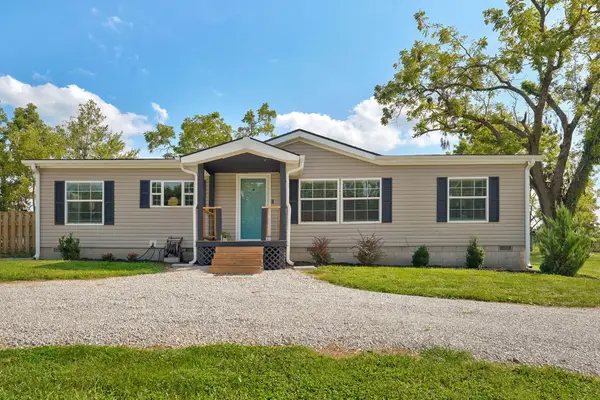 1186 Shawnee Road, Sparta, MO 65753