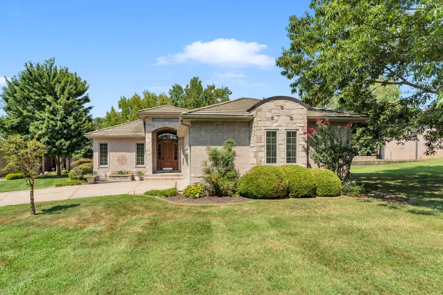 3901 E Villa Way, Springfield, MO 65809 - #3