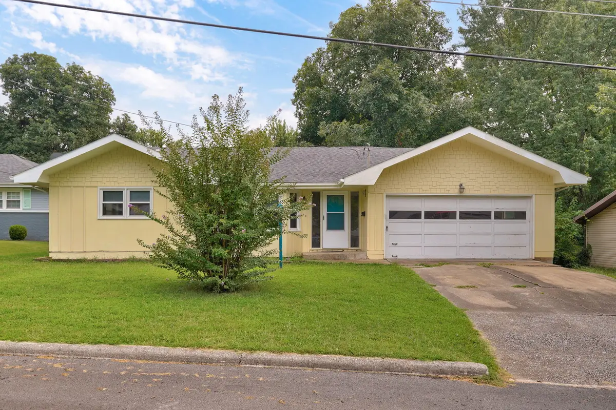 3030 E Loren Street, Springfield, MO 65804 - #1