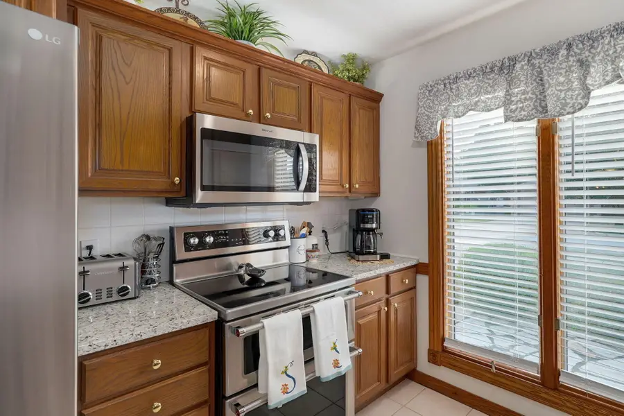 4703 S Kickapoo Avenue, Springfield, MO 65804 - #3
