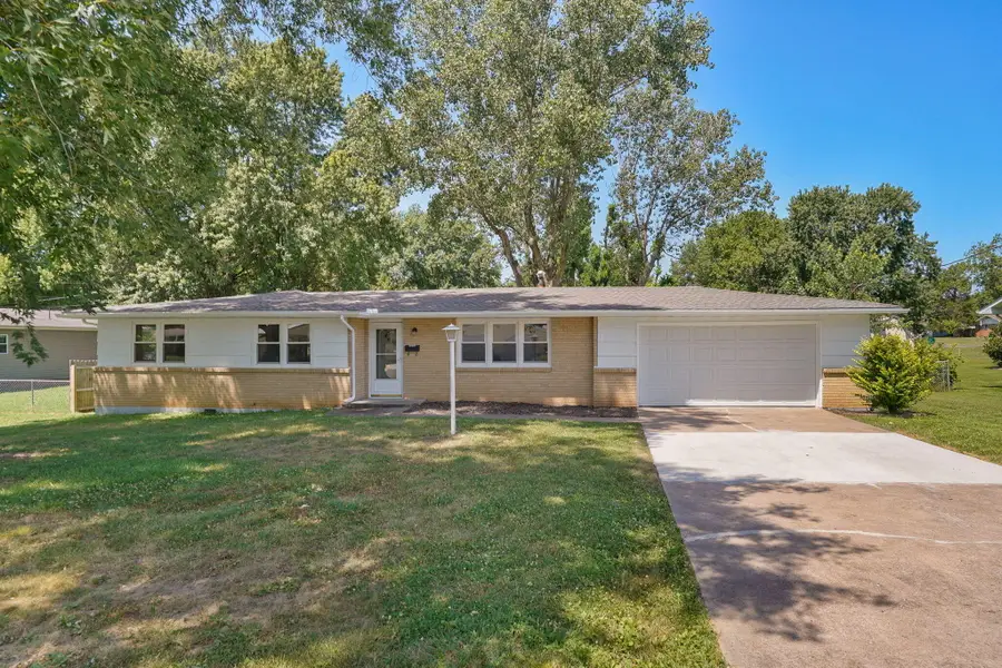 1214 7th Street, Monett, MO 65708 - #2