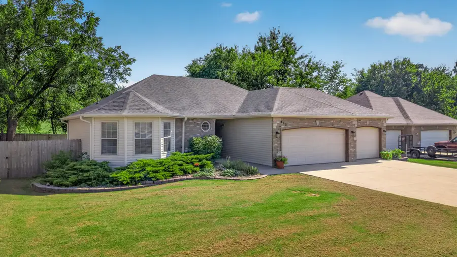 412 E Kay Street, Republic, MO 65738 - #2