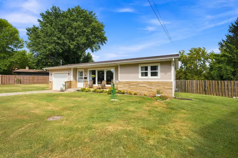 704 W Scott Street, Monett, MO 65708 - #3