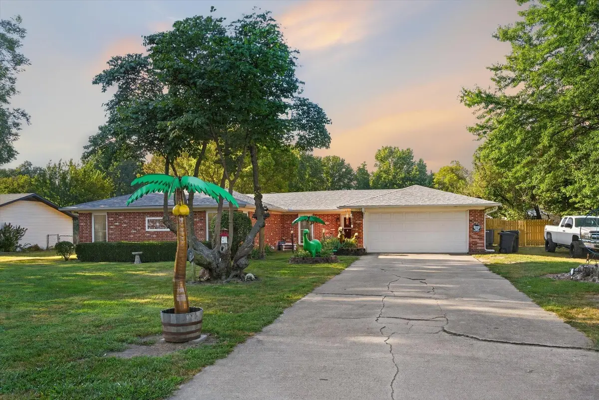 1206 Kemp Drive, Bolivar, MO 65613 - #1