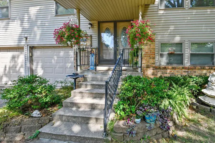 3329 W Countryside Drive, Springfield, MO 65807 - #3