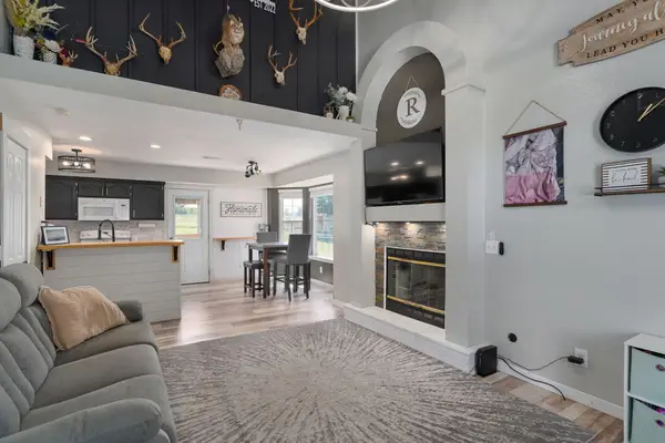 970 W Birch Street, Nixa, MO 65714