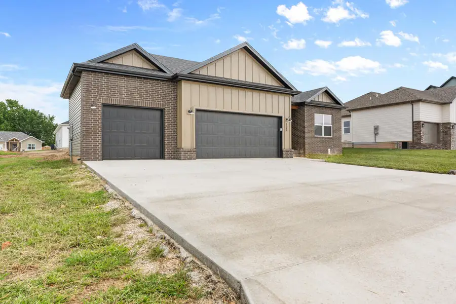 133 E Clayton Lane, Republic, MO 65738 - #2