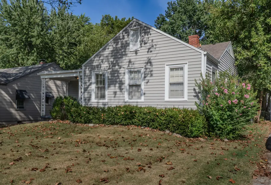 1514 S Kickapoo Avenue, Springfield, MO 65804 - #2