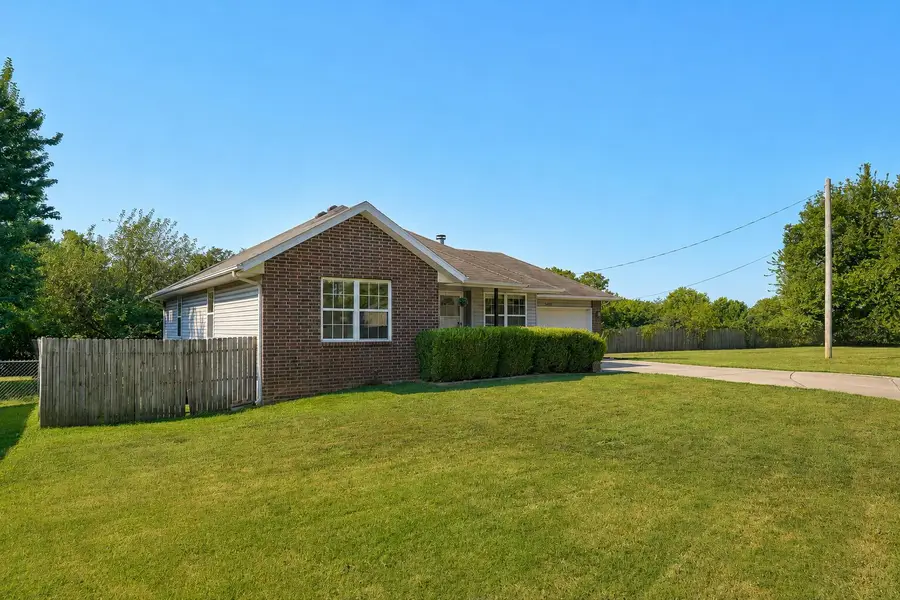 3430 W Riverside Street, Springfield, MO 65807 - #3