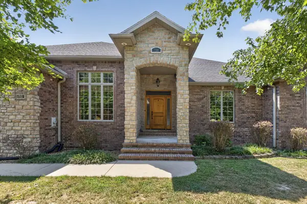 711 E Stone Ridge Drive, Ozark, MO 65721