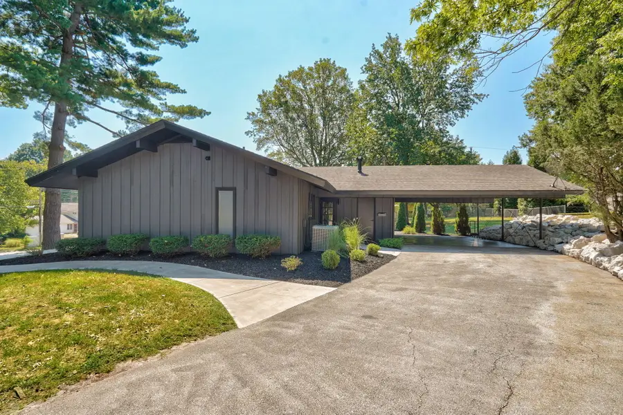 2025 S Arlington Terrace, Springfield, MO 65804 - #3