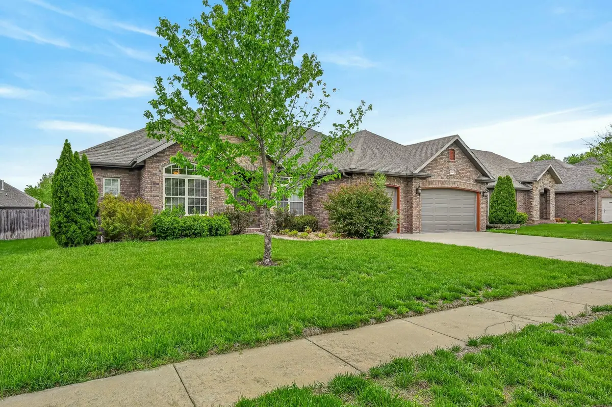 4844 S Farm Rd 131, Springfield, MO 65810 - #1
