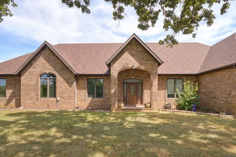 9215 W Farm Road 94, Willard, MO 65781 - #2
