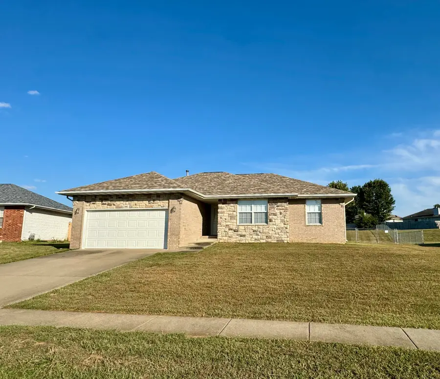 3802 W Greenway Drive, Springfield, MO 65804 - #2