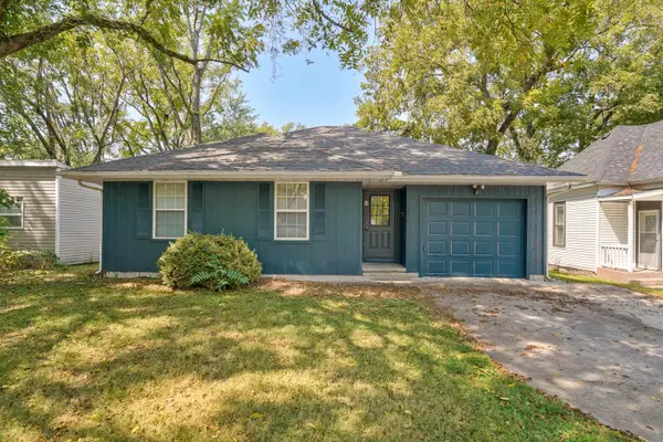 2015 N Benton Avenue, Springfield, MO 65803