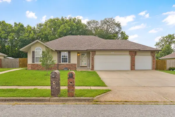 419 N Butternut Avenue, Republic, MO 65738