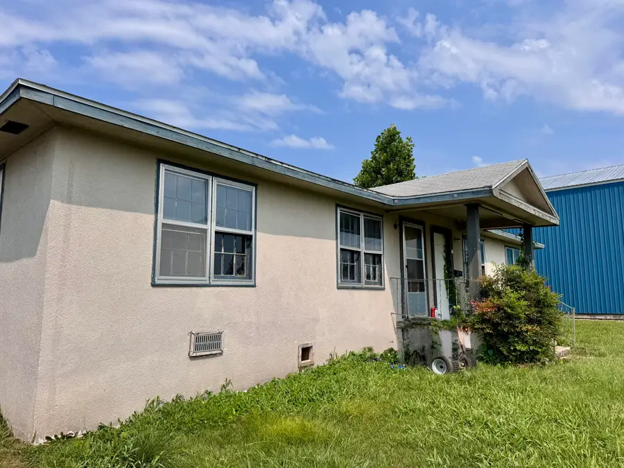 527 Spruce Street #A-B-C, Cabool, MO 65689 - #3
