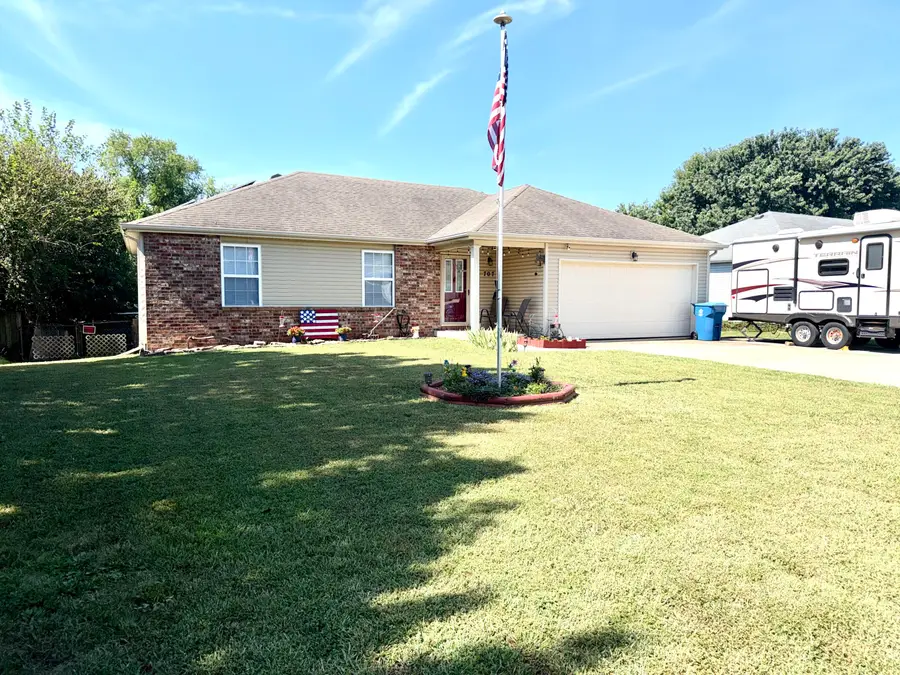 707 S Sunmeadow Drive, Strafford, MO 65757 - #2